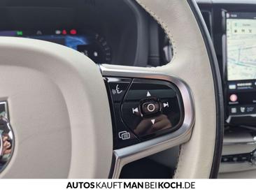 Volvo XC60 B5 Ultimate — photo 35