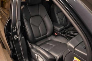 Porsche Macan Electrique S — photo 17