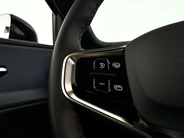 Volvo XC60 — photo 16