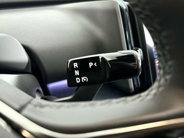 Volvo XC60 — photo 18