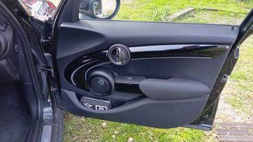 Mini Hatch Cooper S — photo 21