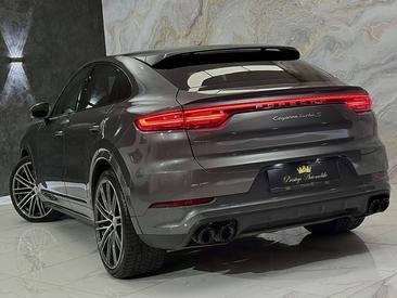 Porsche Cayenne III Turbo S E-Hybrid — photo 12