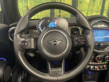 Mini Cabrio Resolute Cooper S — photo 11