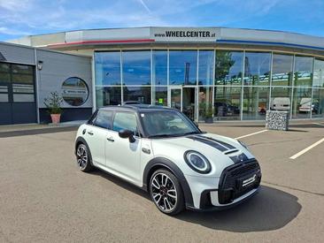 Mini Cooper JCW S — photo 10