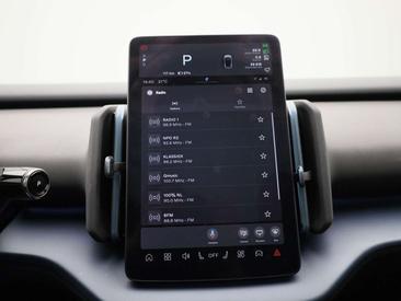 Volvo XC60 — photo 16