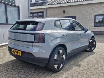 Volvo XC60 — photo 9