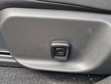 Volvo XC60 — photo 10