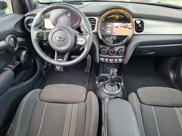 Mini Cooper JCW S — photo 17