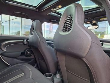 Mini Cooper JCW S — photo 22
