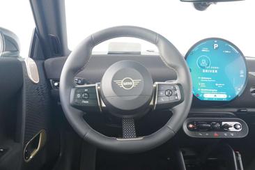 Mini Hatch Favoured Cooper E — photo 9