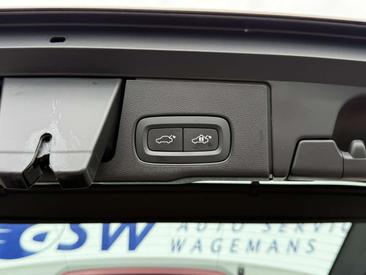 Volvo XC60 B4 Plus — photo 28