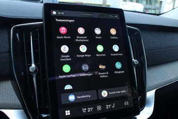 Volvo XC90 T8 Recharge — photo 23