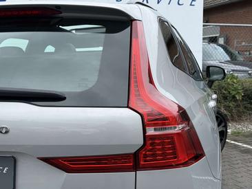 Volvo XC60 B4 Plus — photo 35