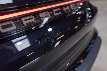 Porsche Taycan — photo 24
