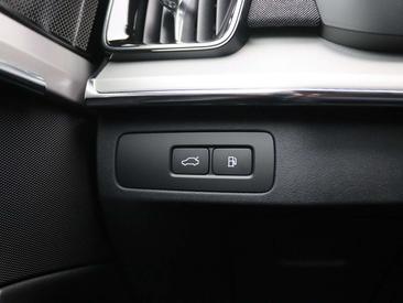 Volvo XC90 T8 Recharge Plus — photo 40