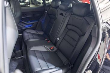 Porsche Taycan — photo 35