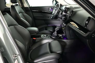 Mini Countryman COOPER SE — photo 10