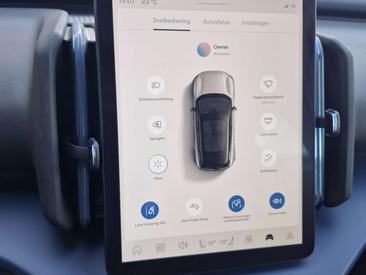 Volvo XC60 — photo 12