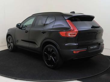 Volvo XC40 B4 Plus — photo 3