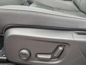 Volvo XC40 B4 Plus — photo 8