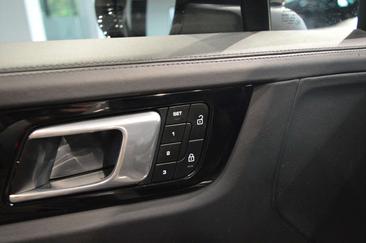 Porsche Cayenne III E-Hybrid Platinum Edition — photo 17