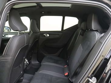 Volvo XC40 B4 Plus — photo 8