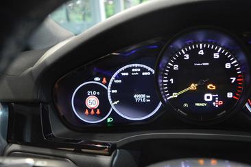 Porsche Cayenne III E-Hybrid Platinum Edition — photo 21