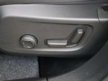 Volvo XC40 B4 Plus — photo 17