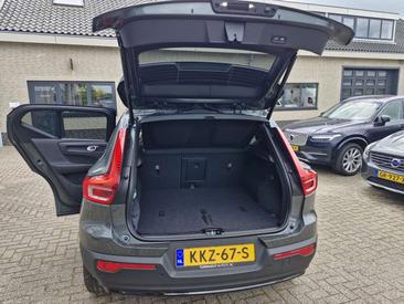 Volvo XC40 B4 Plus — photo 16