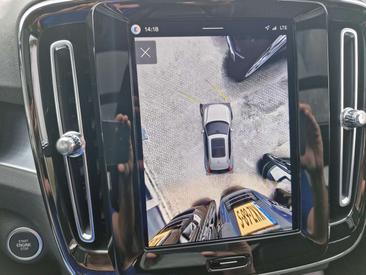 Volvo XC40 B4 Plus — photo 21