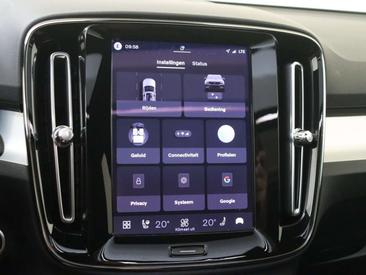 Volvo XC40 B4 Plus — photo 25