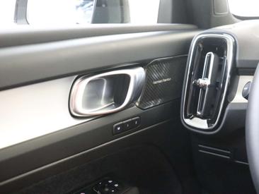 Volvo XC40 B4 Plus — photo 30
