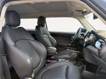 Mini Electric Cooper SE — photo 15