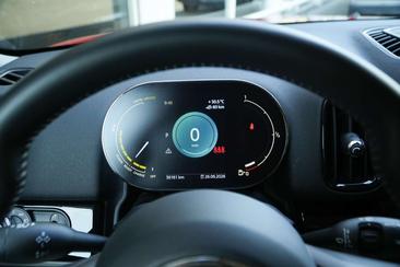 Mini Countryman COOPER SE — photo 10