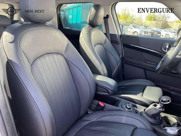 Mini Countryman Premium Plus Cooper SE — photo 4