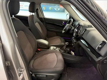 Mini Countryman COOPER SE — photo 7