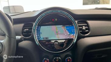 Mini Cooper E — photo 18