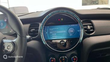 Mini Cooper E — photo 19