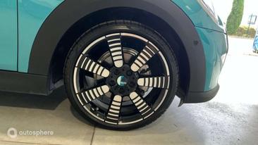 Mini Cooper E — photo 20