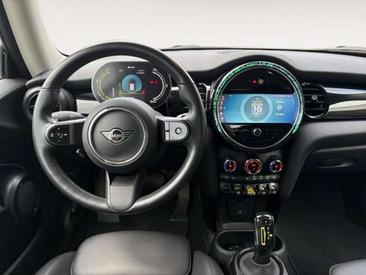 Mini Electric Essential Cooper SE — photo 10
