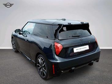 Mini Cooper SE JCW — photo 4