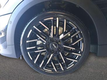 Mini Cabrio Favoured Cooper S — photo 7