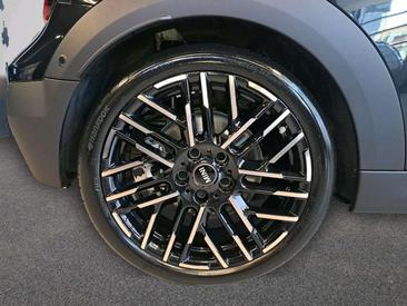 Mini Cabrio Favoured Cooper S — photo 10