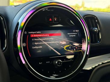 Mini Countryman COOPER SE — photo 11