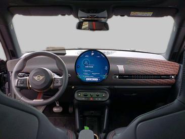 Mini Cooper SE JCW — photo 11