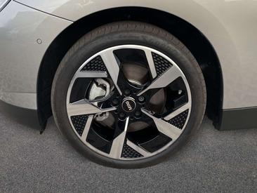 Mini Electric Classic Cooper SE — photo 8