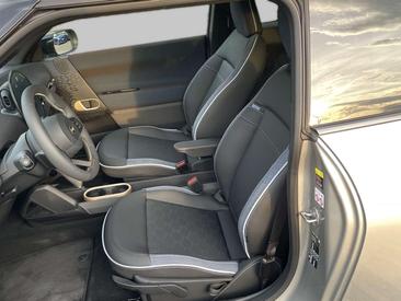 Mini Electric Classic Cooper SE — photo 16