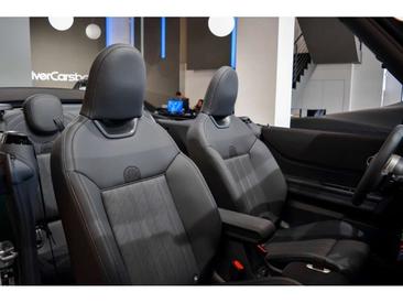 Mini Cabrio JCW Cooper — photo 10