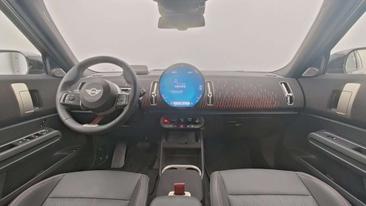 Mini Countryman JCW Cooper SE — photo 12