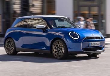 Mini Cabrio John Cooper Works — photo 8